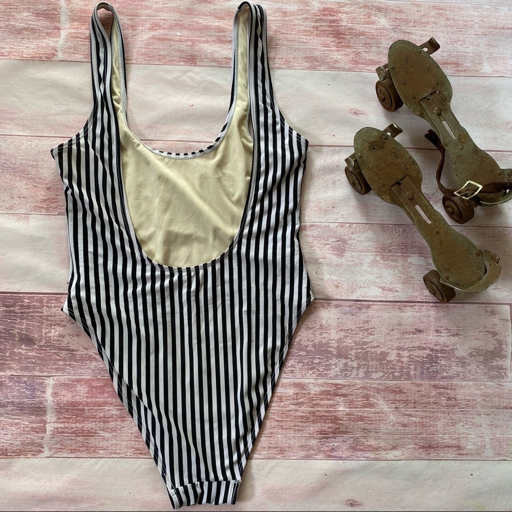 PRIVATE PARTY Black and White Striped One Piece - Picture 6 of 8